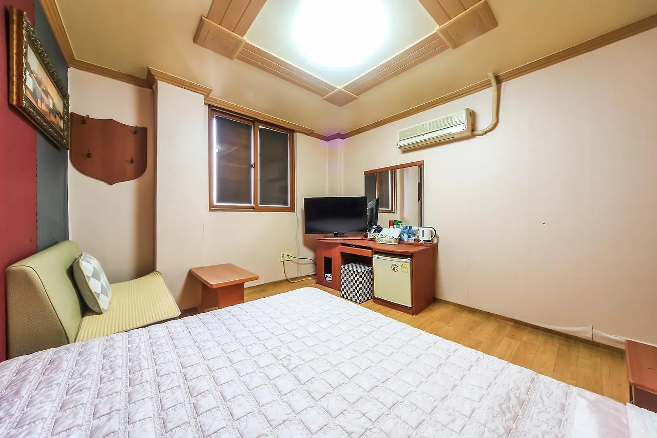 Nampo One Motel Busan